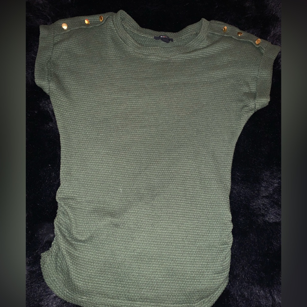 Olive green shirt with gold buttons on the shoulder. Size small